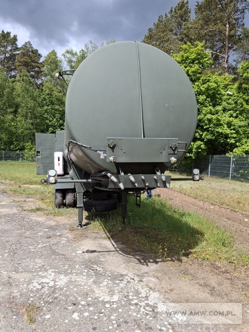 Cysterna paliwowa naczepa dystrybutor CND-21 (komplet składający się z ciągnika siodłowego 3-osiowego JELCZ C642D oraz cysterny na naczepie 2-osiowej o pojemności 21 000 l) 